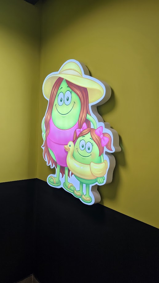 Световой короб -  маскот в раздевалке 