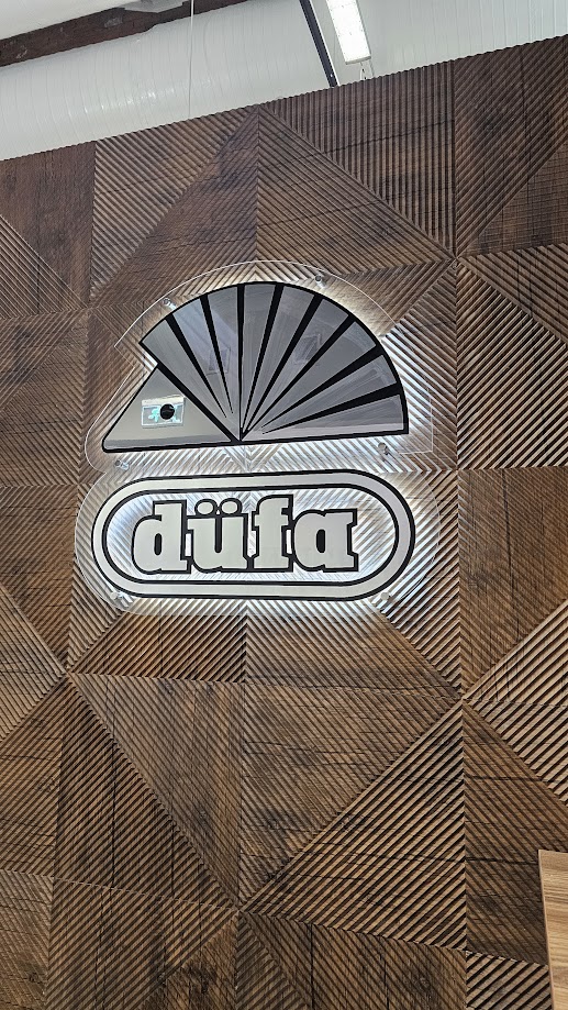 Вывеска в ТК "ОРИОН"