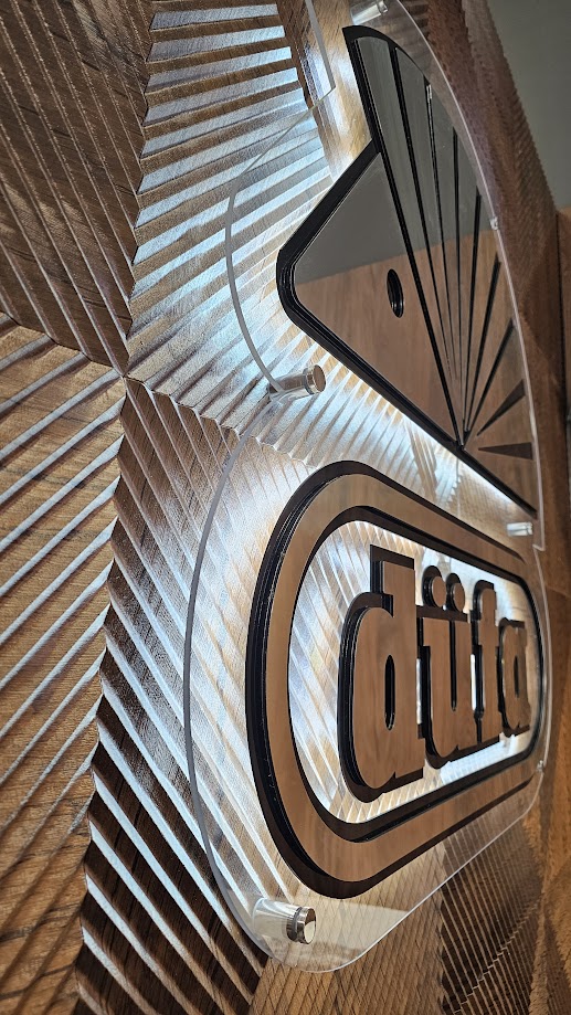 Вывеска в ТК "ОРИОН"